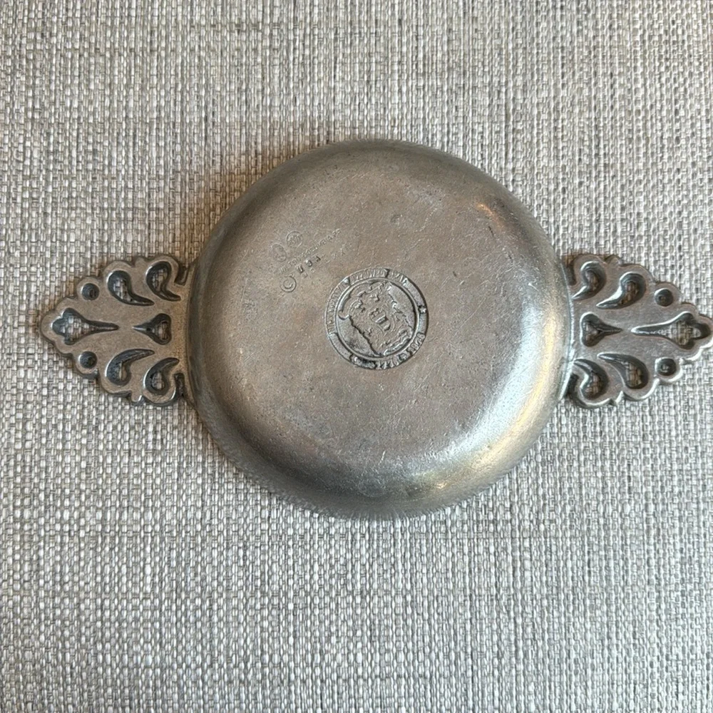 Vintage Wilton Bicentennial Pewter Serving Bowl With Ornate Handles